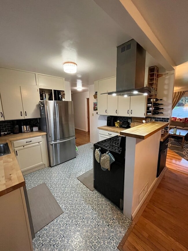 Photo - 1220C N 8th Ave Unidad Top