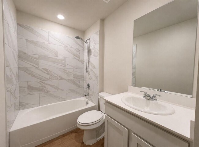 2512 Kathleens Crossing