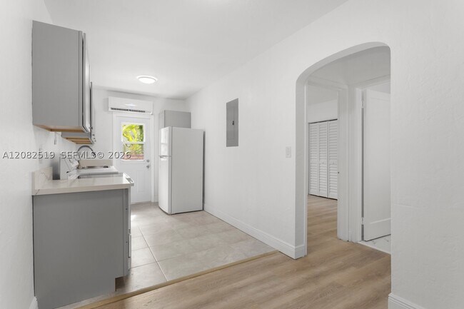 Photo - 2375 SW 16th St Unit # B