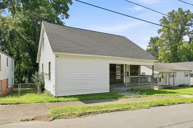 1530 E Twenty-First St