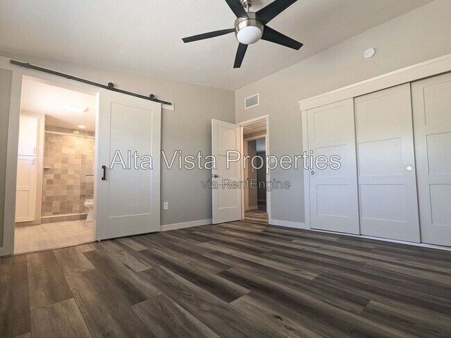 965 Beverly Ave