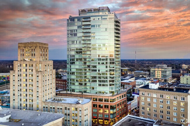 110 N Corcoran St - Apartments at One City Center