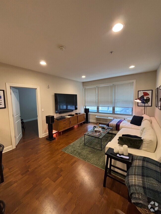 Building Photo - 100 Marshall St Unit 318 Rental