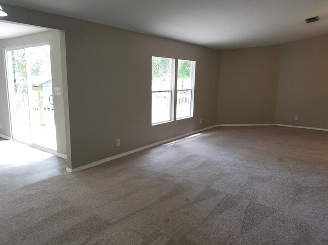 Photo - 3 Bed 2 Bath Bring your horses or livestock, the property is zoned agriculture