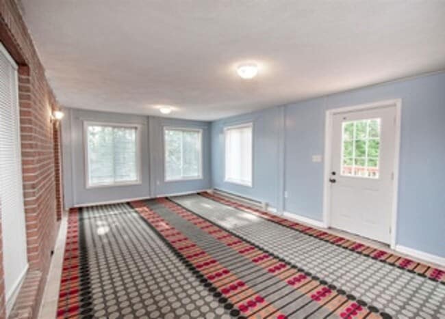 Photo - Blacksburg, Very spacious 2 BR / 2 BA, Available for Fall Term