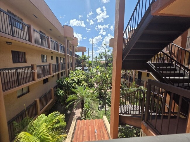 Photo - 5560 W 21st Ct Unit 308
