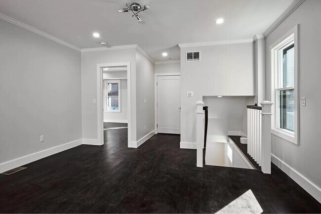 Photo - 57 Hurley St Unit 1