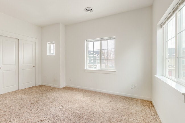 11257 W Gabrielle Dr