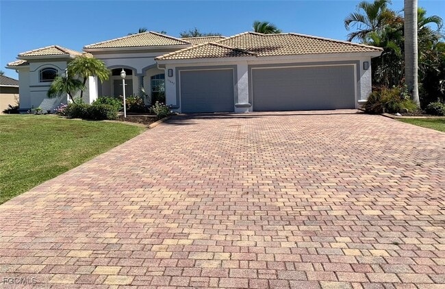 Building Photo - 11642 Royal Tee Cir Rental