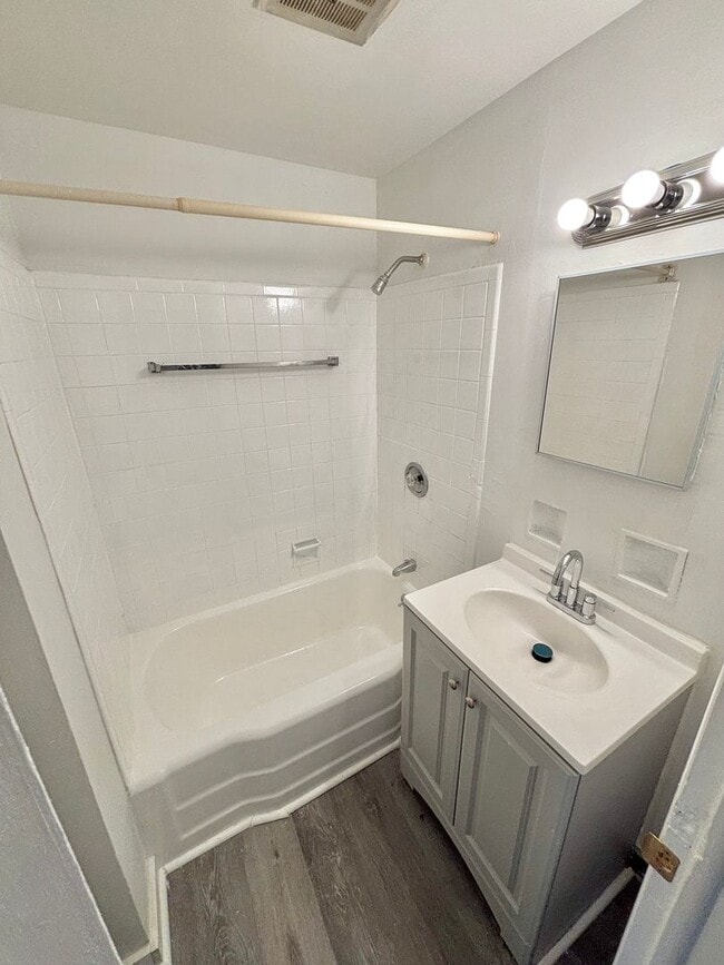 Photo - 133 Augustine St Unit 133 Augustine St - 2