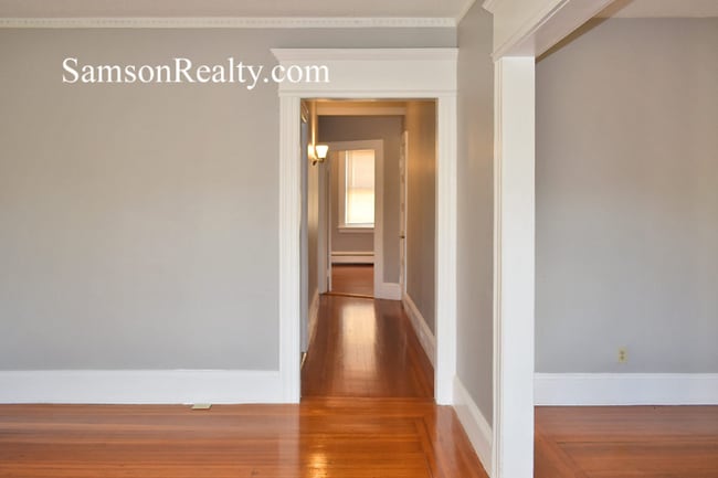 Photo - 136 Irving Ave Unit 4