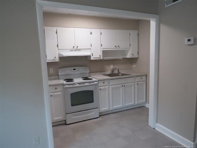 Photo - 210 Colonial Dr