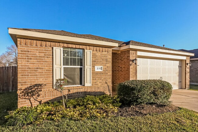 Photo - 2131 Golden Topaz Dr