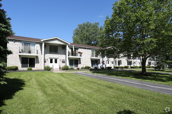 Meadowlawn Apartments