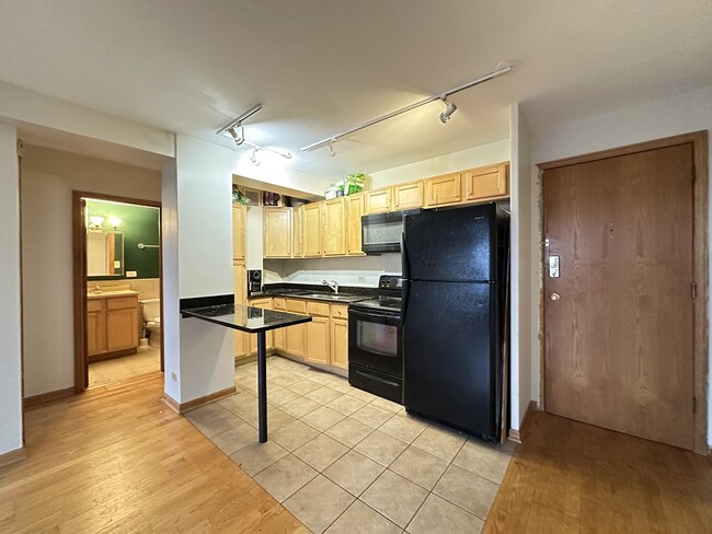 Photo - 4180 N Marine Dr Unit 1131