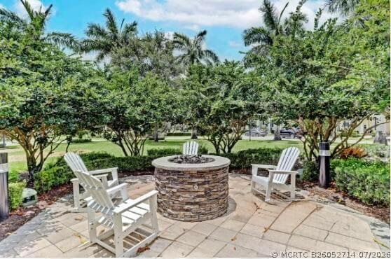Building Photo - 1212 S Community Dr