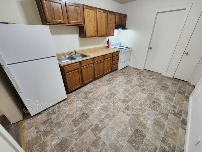Photo - 1034 N 7th St Unit Apt 4