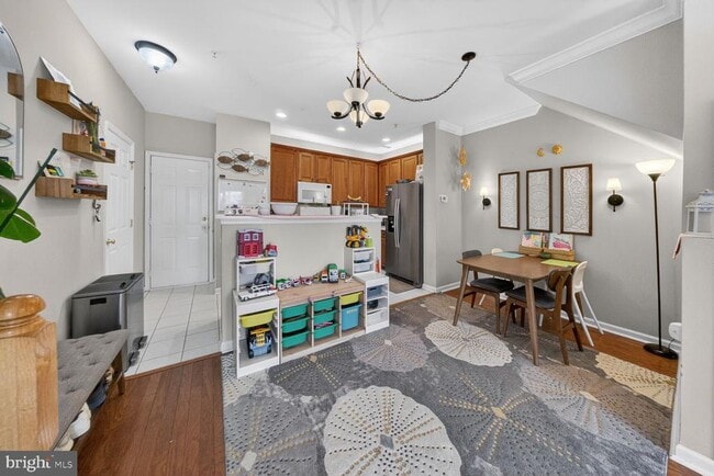 Photo - 725 Main St Unit 725-A