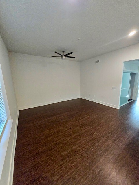 Photo - 726 E Emma Ave Unit 205