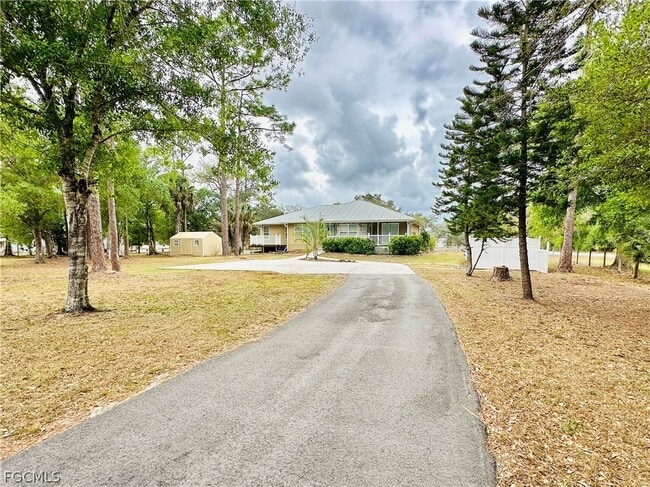 Building Photo - 6840 Cadet Ave