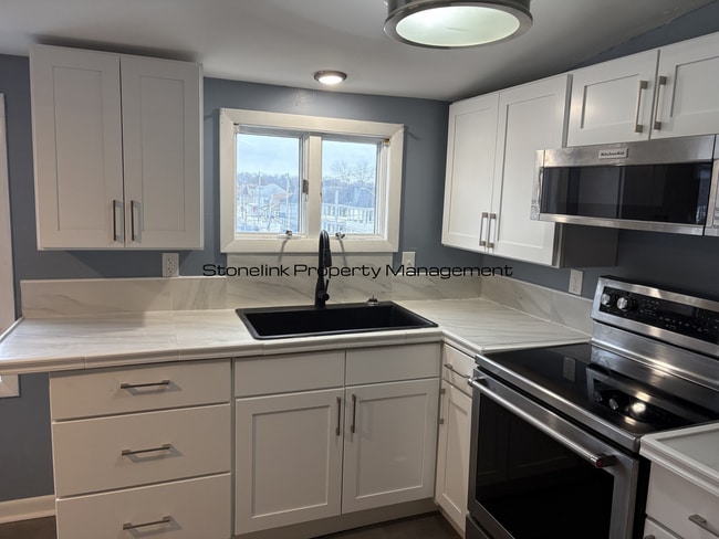 Photo - 1899 Smith St Unit 3