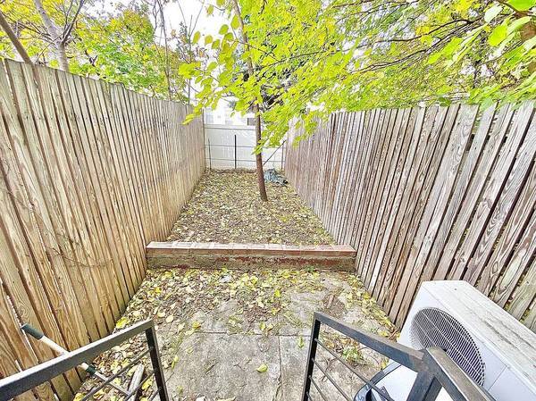 1180 Halsey St Unit 3