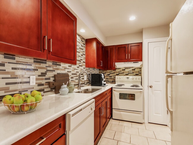 Building Photo - The Alora Phase I and II