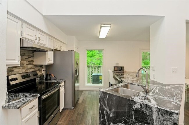 Photo - 9400 Doliver Dr Unidad 45