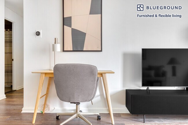 Photo - 520 W 43rd St Unit FL7-ID742