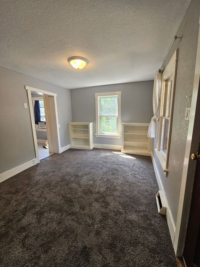 Photo - r1108fLBP Unit Main