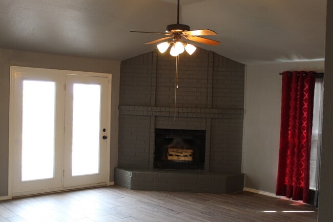 Photo - 505 SW 149th Pl