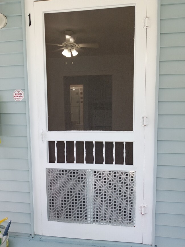 Photo - 2725 1/2 Bernardo De Galvez Ave Unidad 1