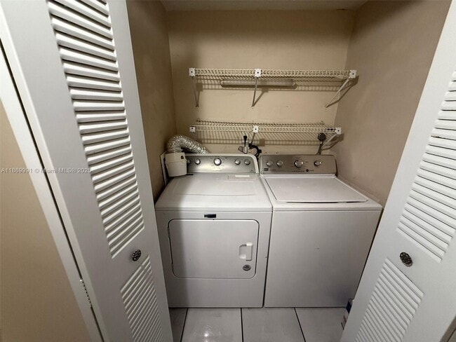 Building Photo - 14250 SW 62nd St Unit 104 Rental