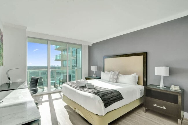 Building Photo - 2889 McFarlane Rd Unit SI ID1504116P