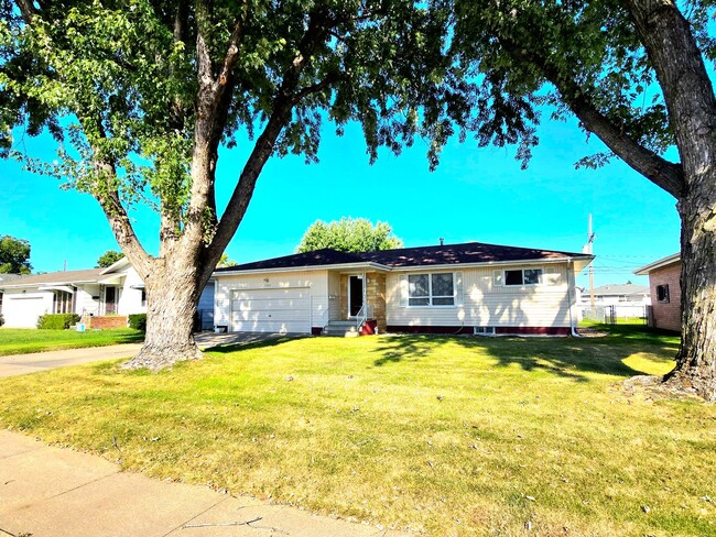 Photo - 1133 N Howard Ave