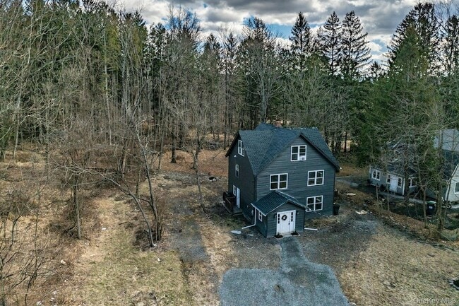 Building Photo - 22 Academy Ave Rental