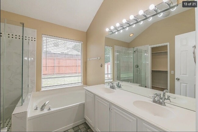 Photo - 210 Madisson Dr