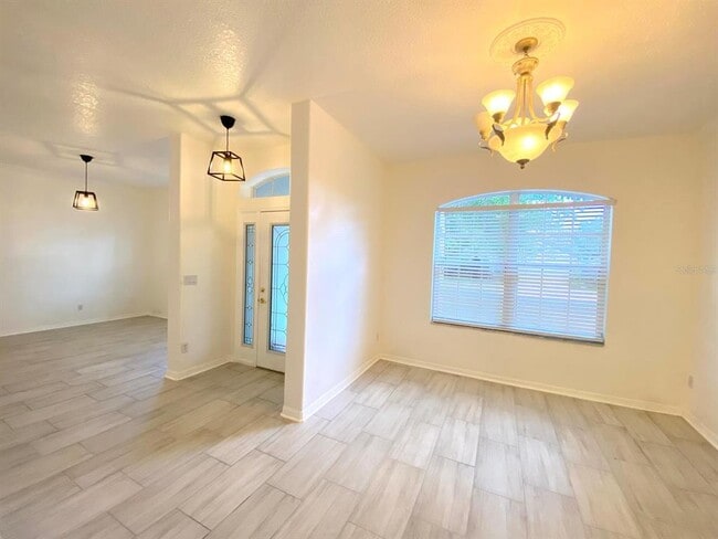 Photo - 3837 Fallscrest Cir