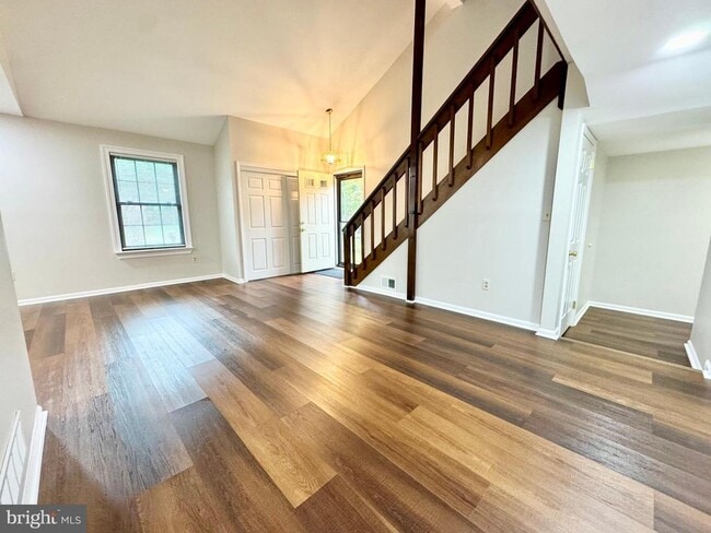 Photo - 39 S Turnberry Dr