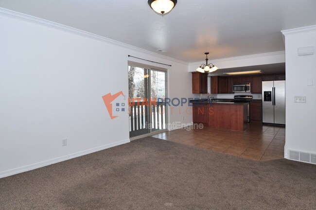 Photo - 887 Cedar Pine Ct Unidad #21