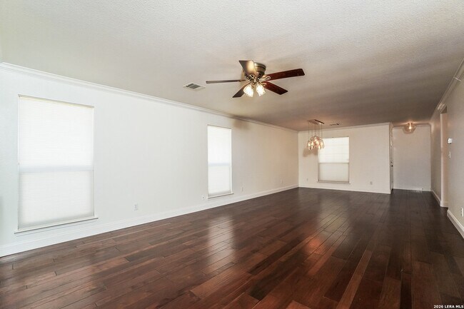 Photo - 539 Willow Grove Dr