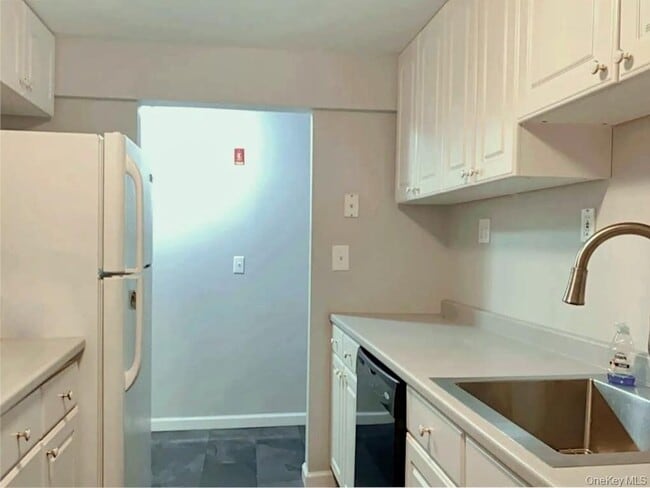 Photo - 58 Anderson Rd Unit 1