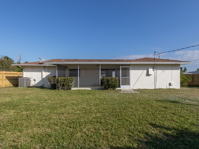 Photo - 438 Clover Rd