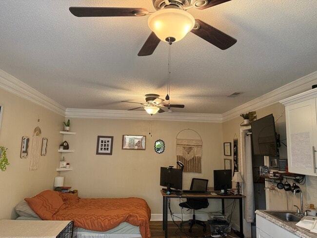 Photo - 1185 Johnson Rd