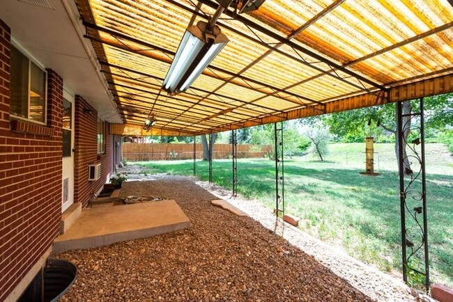 Photo - 223 Seminole Dr