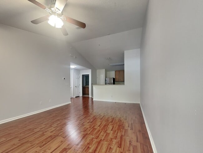 Photo - 575 Oakleaf Plantation Pkwy Unidad 715