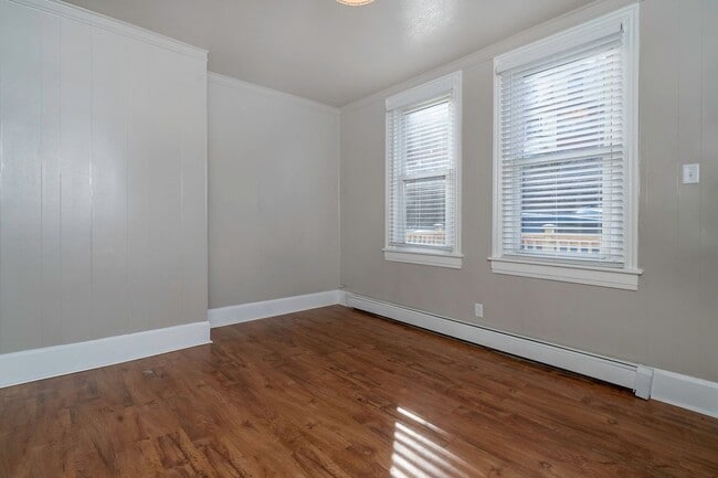 Photo - Remodeled 1 bedroom with fenced backyard