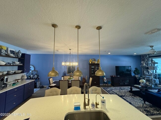 Photo - 554 Pine Bluff Dr