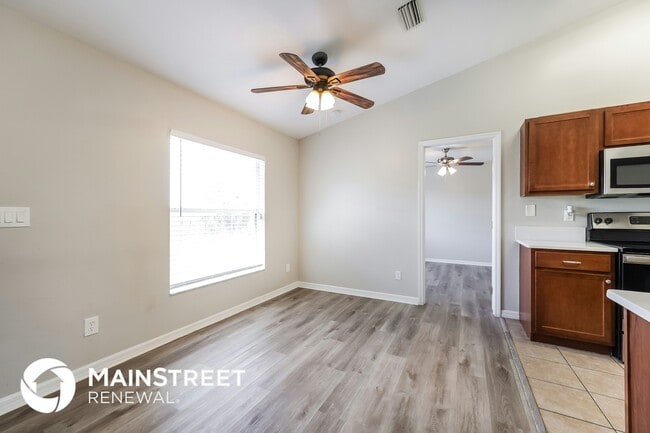 Photo - 2715 72nd St W