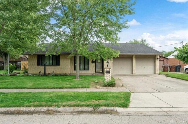 Photo - 140 Redbud Dr House